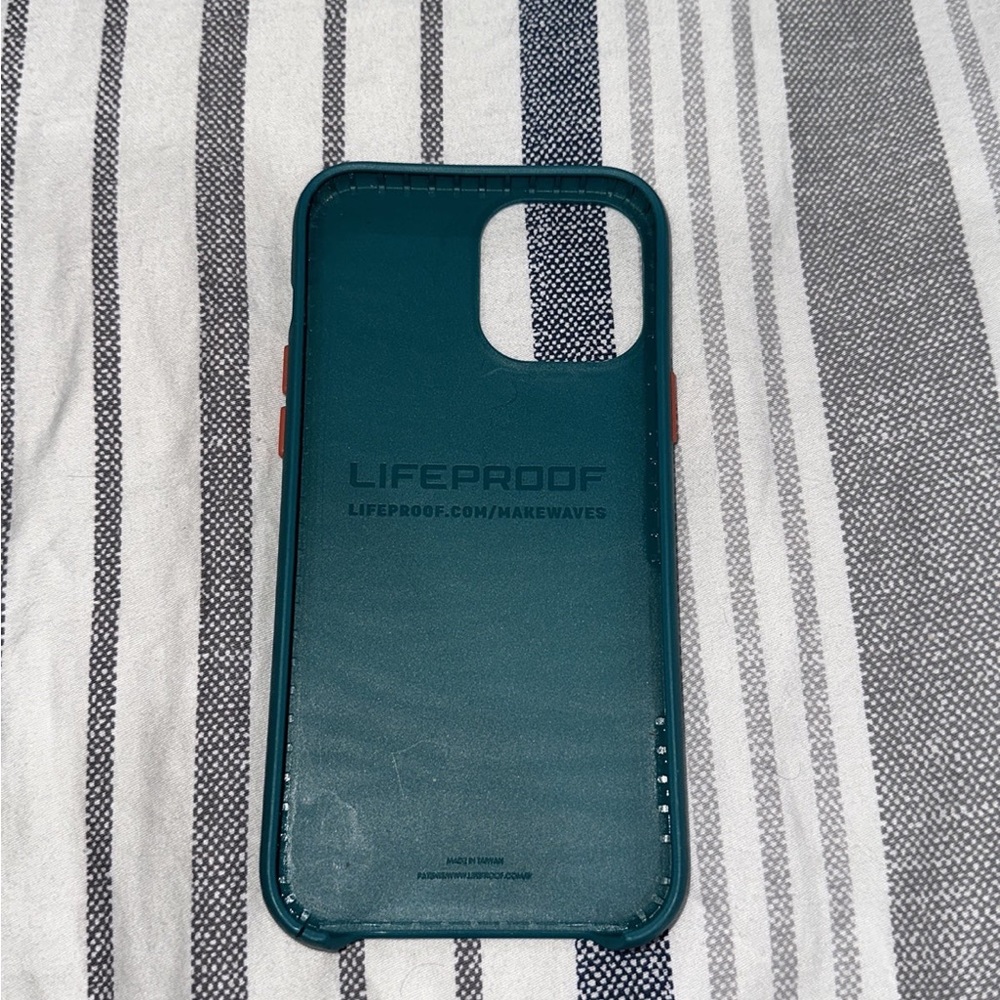 iPhone 12 Pro Max life proof case